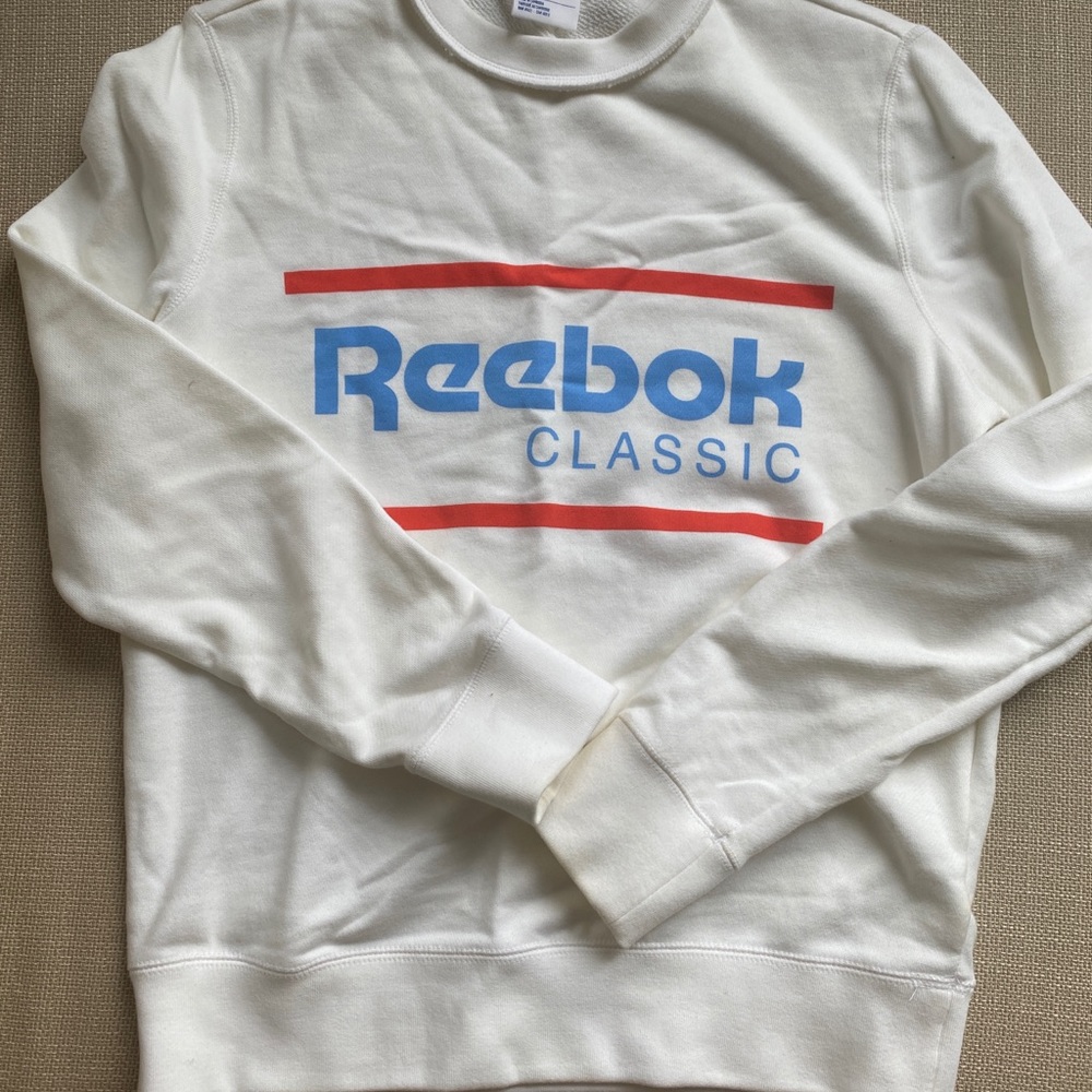 Reebok classic sweatshirt (women’s) Size S